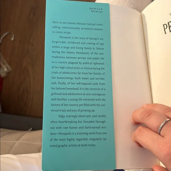 The Complete Persepolis Graphic Novel - Picture 3 of 5